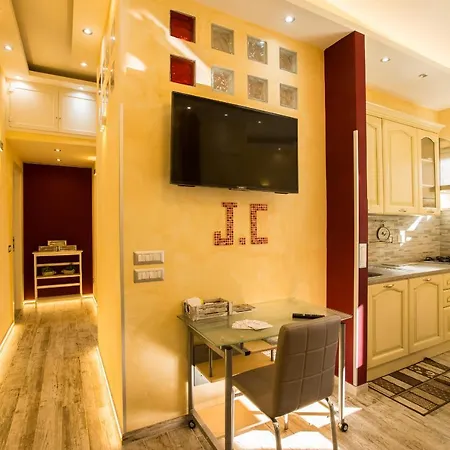 Vatican Garden 아파트