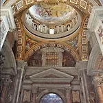 Vatican Garden רומא